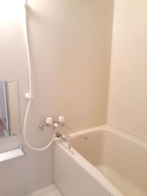 バス・シャワールーム　浴室です。