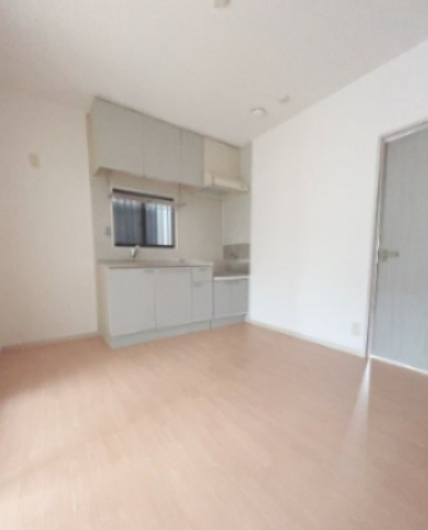 居室・リビング　別号室の写真です。ご参考までに