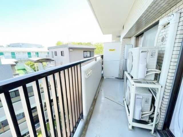 バルコニー　他の号室の御写真です。実物とは異なります。参考