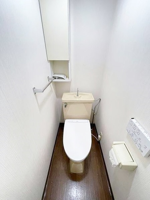 トイレ　他の号室の御写真です。実物とは異なります。参考