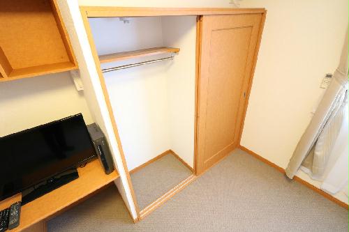 収納　大切な衣類を収納出来る大型クローゼットあり