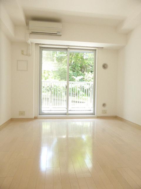 居室・リビング　居室※別部屋参考写真