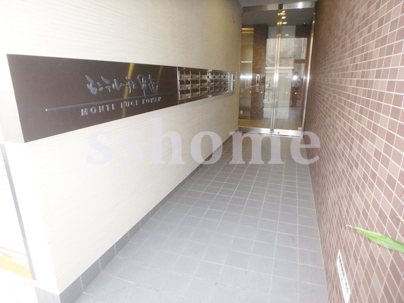 エントランス　建物入口☆