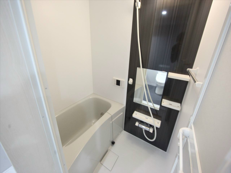 バス・シャワールーム　追い焚き機能付　オートバス機能付バスルーム