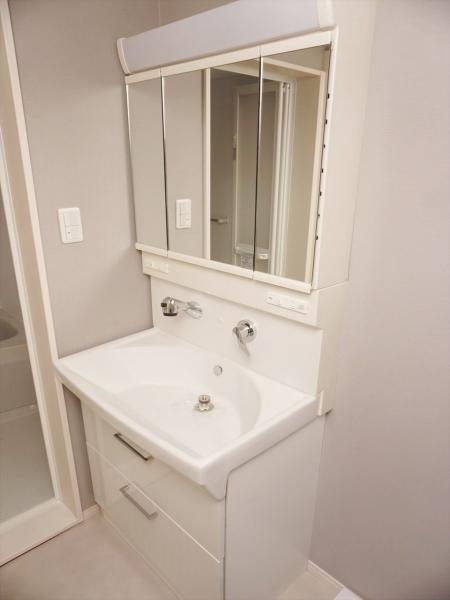 洗面設備　洗面所