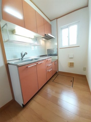 キッチン　コンパクトなキッチンで掃除もラクラク