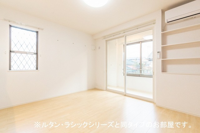 居室・リビング　同仕様サンプル写真