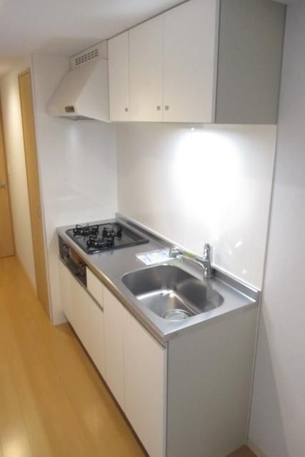 キッチン　使いやすい３口ガスシステムキッチン