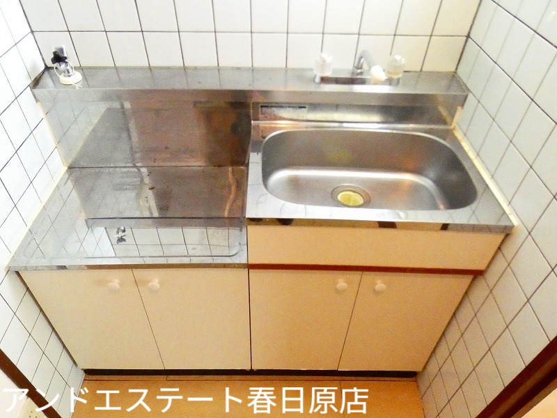 キッチン　２口コンロが置けます