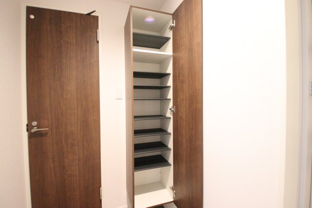 収納　※別室の参考写真の為、現況優先です。