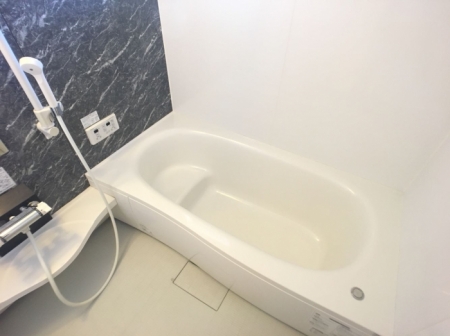 バス・シャワールーム　ゆったり浸かれる一坪風呂☆