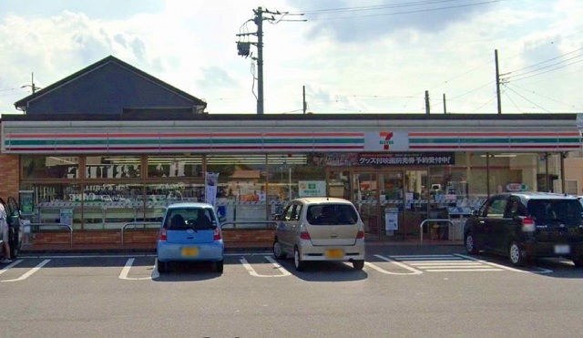 コンビニ　セブンイレブン伊勢崎羽黒台店（コンビニ）まで130m
