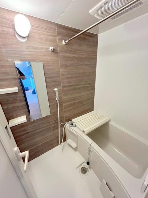 バス・シャワールーム　同部屋タイプ