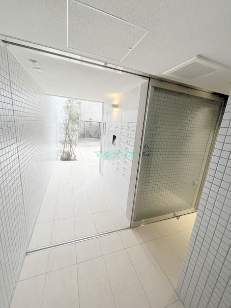 エントランス　エントランス