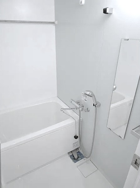 バス・シャワールーム　風呂