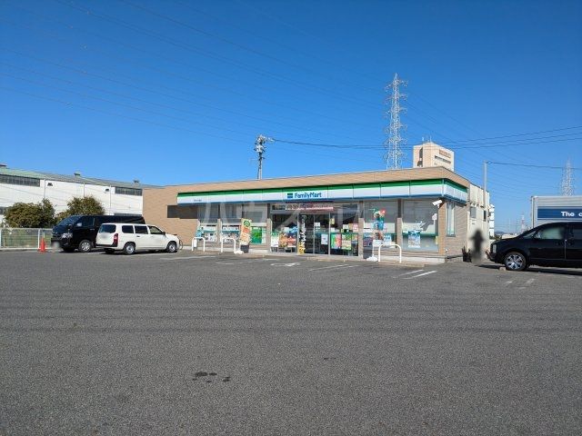 コンビニ　ファミリーマート　小牧小木西店（コンビニ）まで1994m