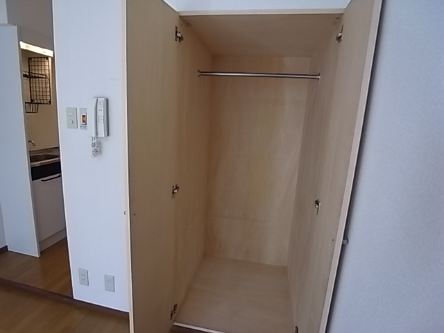 収納　クローゼット