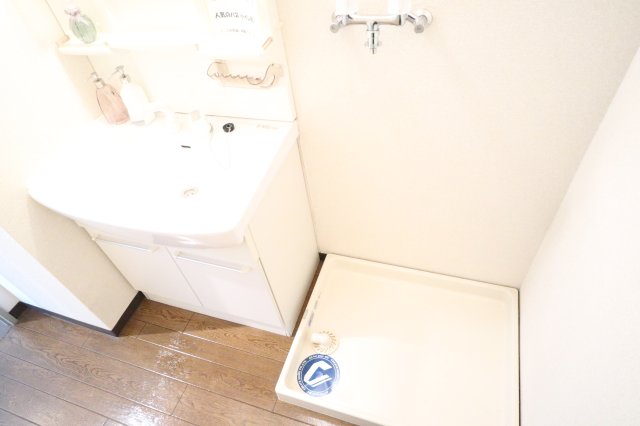 その他　洗濯機置き場（803号室の写真を使用しています）