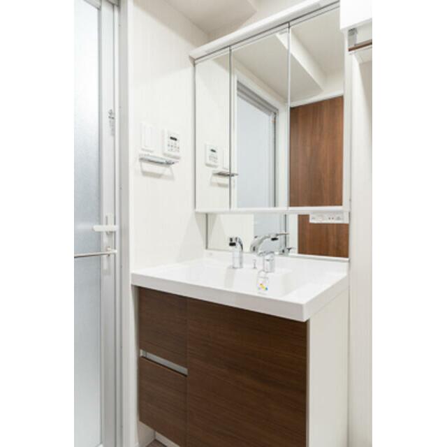 洗面設備　※写真は同タイプ住戸です。