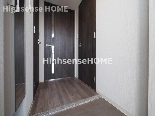 玄関　収納もある玄関です