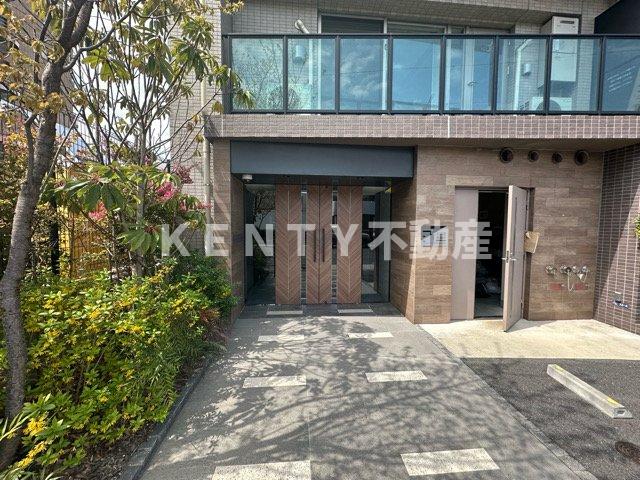 エントランス　建物の内部です