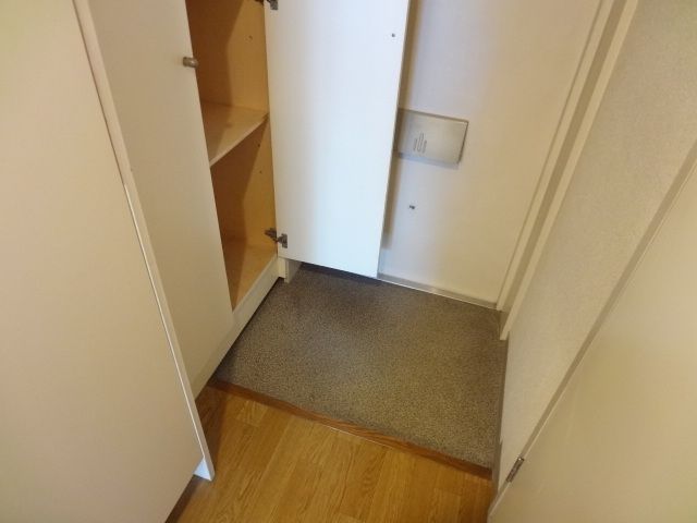 玄関　♪今日も一日頑張ろう！♪