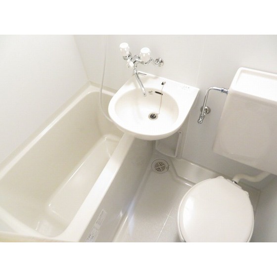 バス・シャワールーム　3点UB