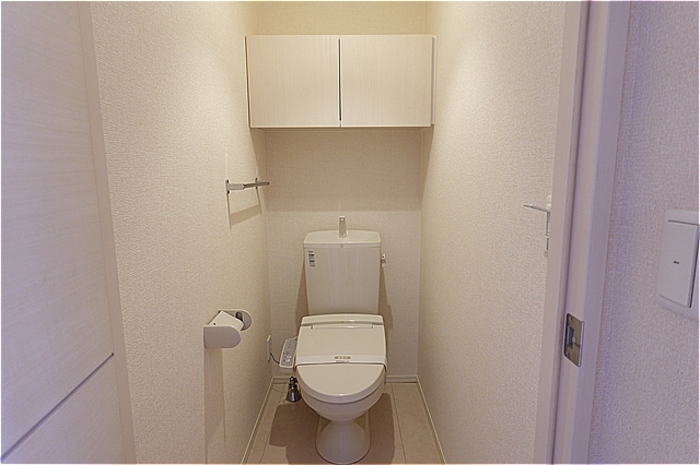 トイレ　温水洗浄暖房便座のトイレ