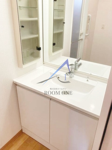 洗面設備　洗面台です。