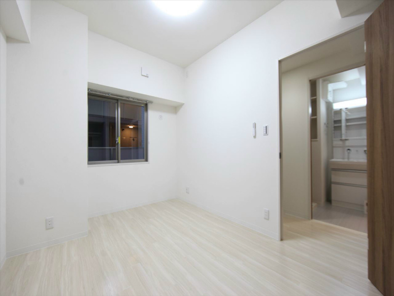 その他　洋室6.5帖　クローゼット付（収納充実してます）