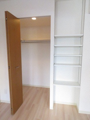 収納　収納力のあるウォークインクローゼット！