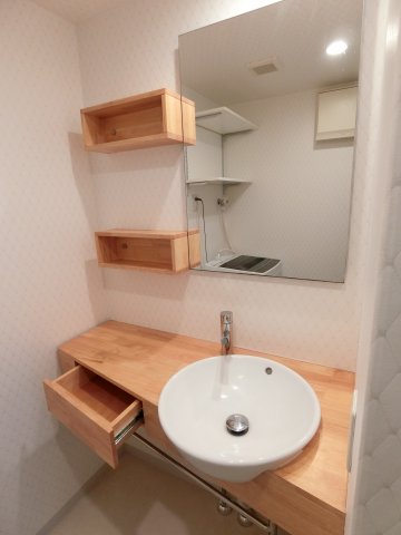 洗面設備　詳細は、RISUMO江坂本店→06-6155-7137まで♪