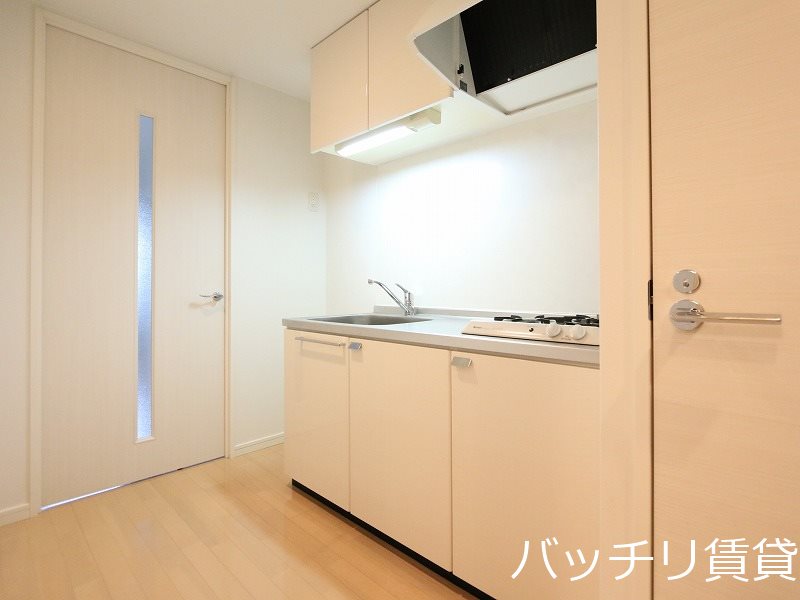 キッチン　画像は別号室イメージの為、現況を優先いたします。