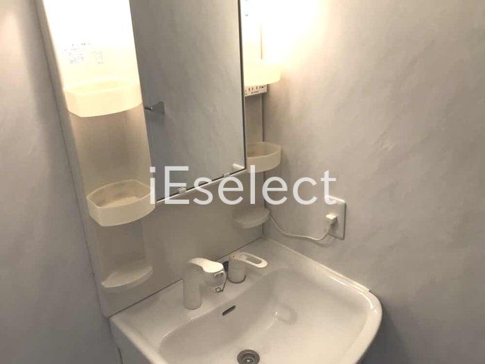 洗面設備　忙しい朝に便利な洗髪洗面化粧台