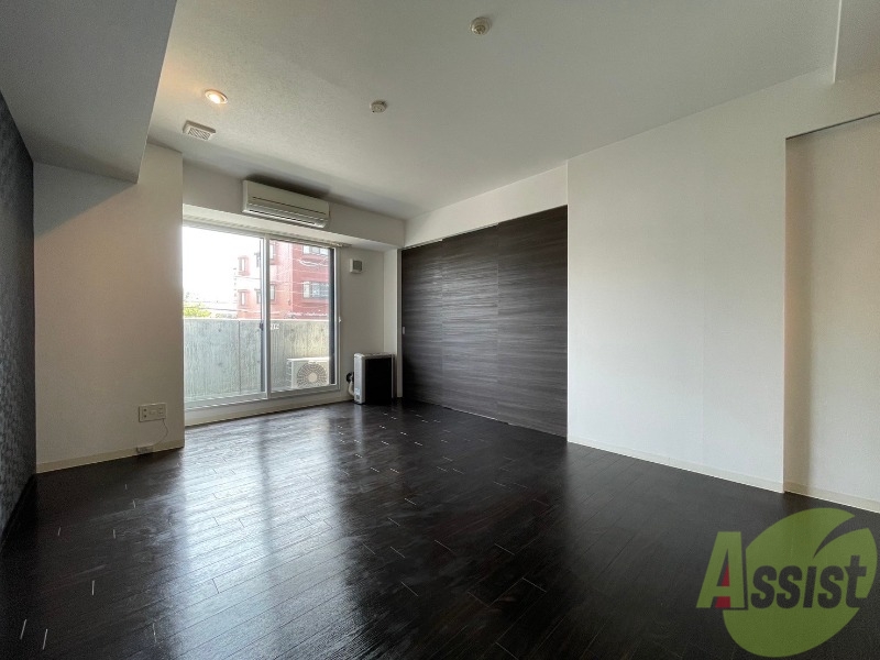 居室・リビング　広くてキレイなお部屋が広がっていて、充実した生活が送れそう。