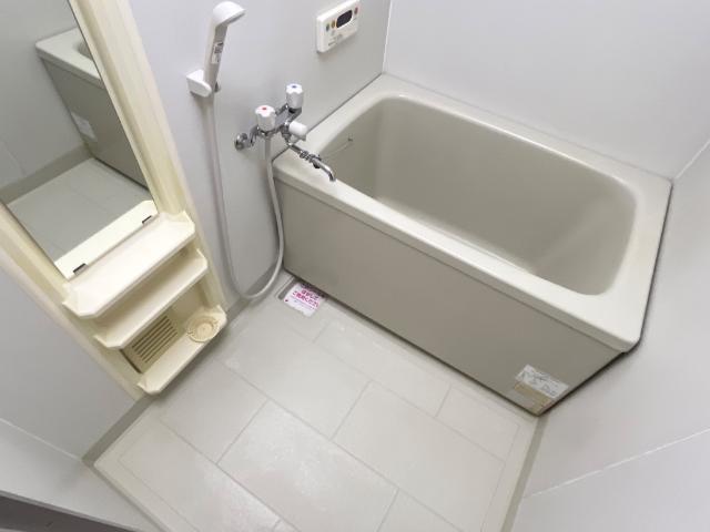 バス・シャワールーム　バス
