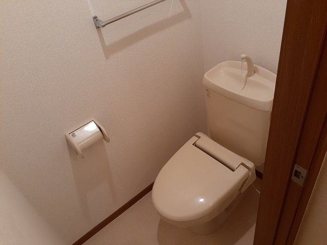 トイレ　同建物別号室