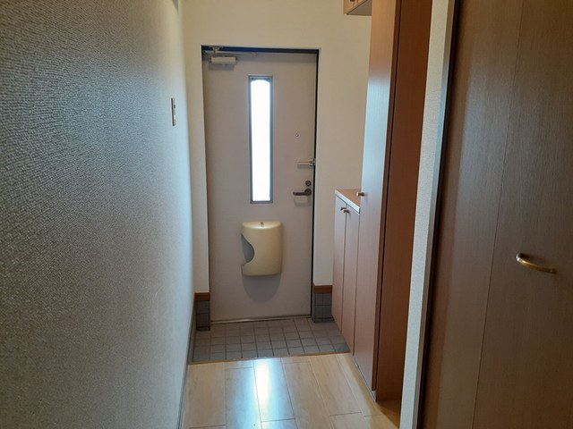玄関　同建物別号室