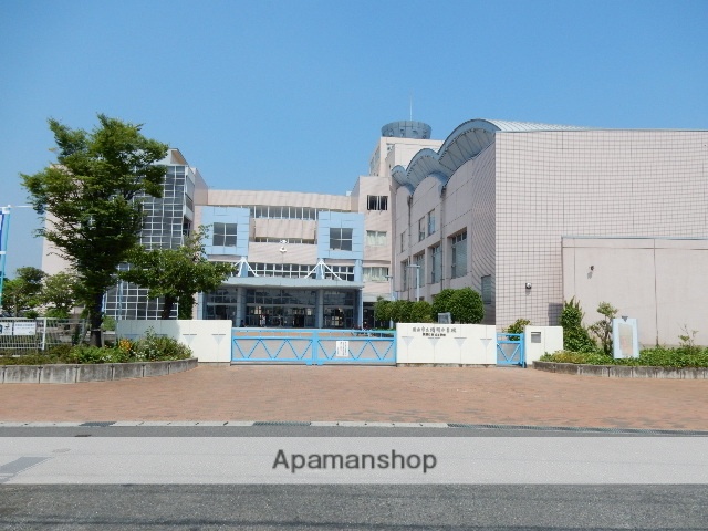 小学校　岡山市立操明小学校（小学校）まで773m