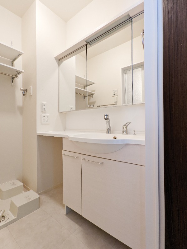 洗面設備　図面と現状に相違がある場合には現状を優先