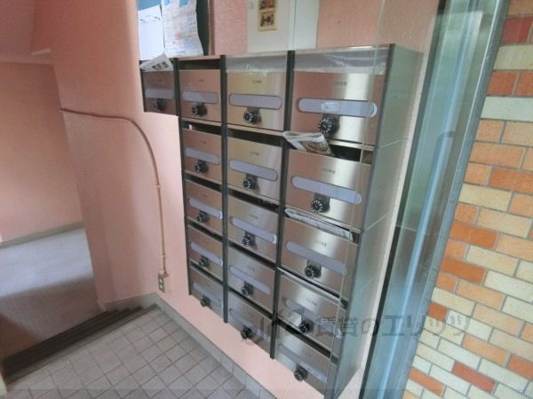 ロビー　集合ポスト