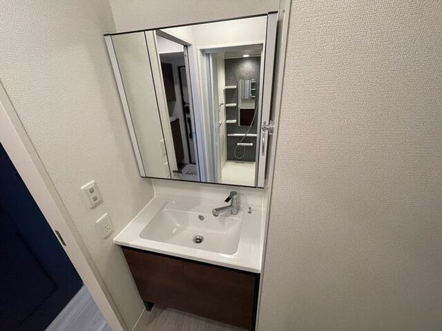 洗面設備　洗面室