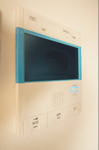 セキュリティ　来訪者が確認できる女性に安心の「TVモニターホン」