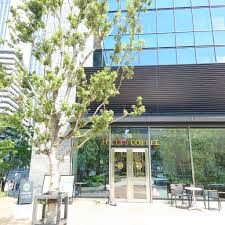 飲食店　タリーズコーヒー 住友不動産新宿ファーストタワー店（飲食店）まで701m