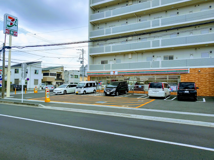 コンビニ　セブンイレブン 海老名東柏ヶ谷4丁目店（コンビニ）まで106m