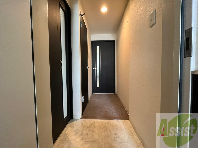 玄関　玄関です。白を基調としていて清潔感があります！