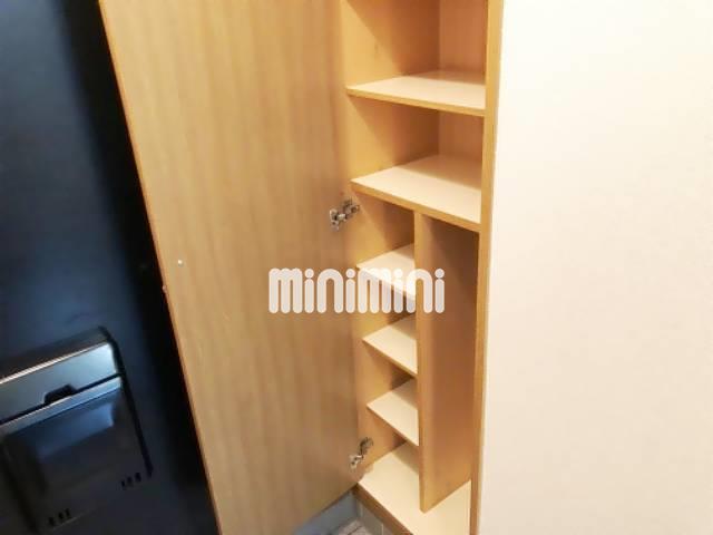 玄関　別号室の写真となります。