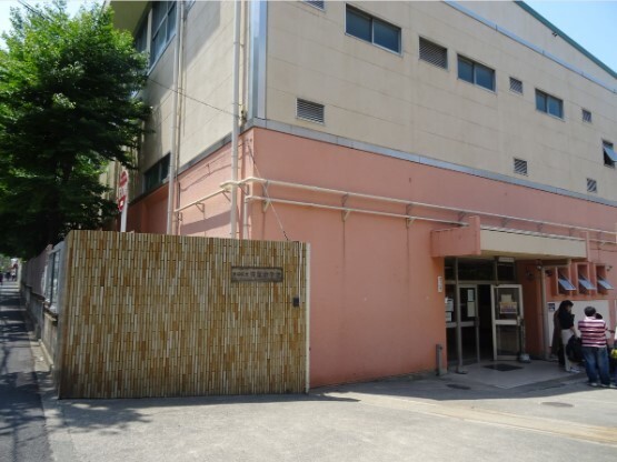 中学校　渋谷区立笹塚中学校（中学校）まで277m