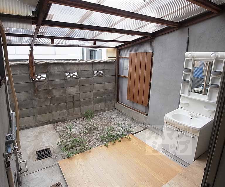 バルコニー　庭