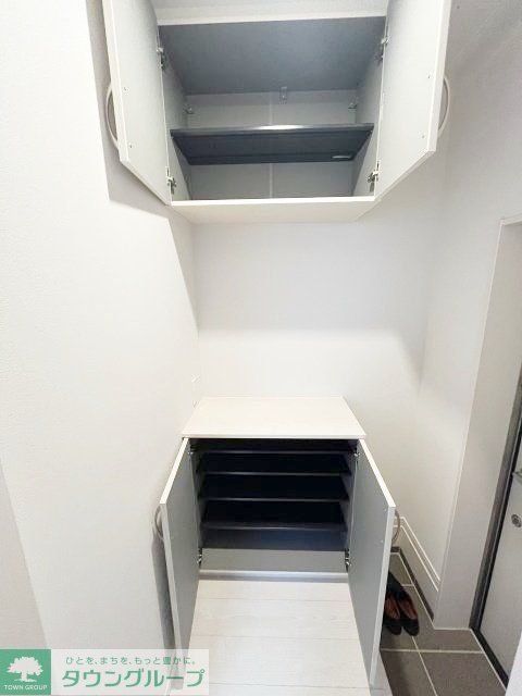 玄関　★お問い合わせはタウンハウジングまで★